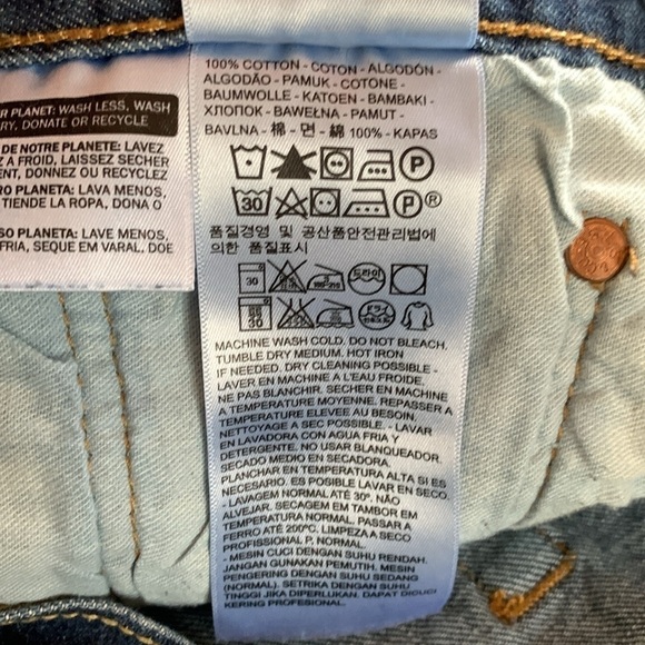 Levi’s 501 sz 32 Original Fit Men’s Jean Shorts Long Bermuda - Picture 8 of 9